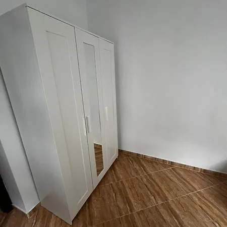 Gran Casa Cerca De La Playa Con 3 En Pedregalejo
