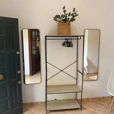 Gran Casa Cerca De La Playa Con 3 En Pedregalejo *
