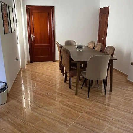 Gran Casa Cerca De La Playa Con 3 En Pedregalejo Malaga
