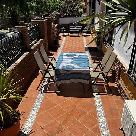 Gran Casa Cerca De La Playa Con 3 En Pedregalejo Holiday home