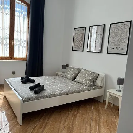 Gran Casa Cerca De La Playa Con 3 En Pedregalejo Holiday home Malaga