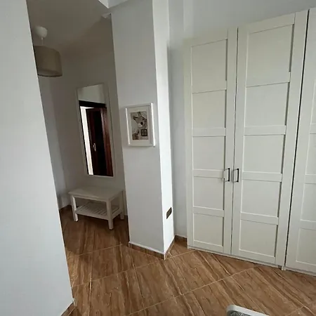 Gran Casa Cerca De La Playa Con 3 En Pedregalejo Malaga